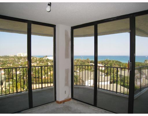 Put the Finishing Touches on This New Jupiter Oceanfront Condo!